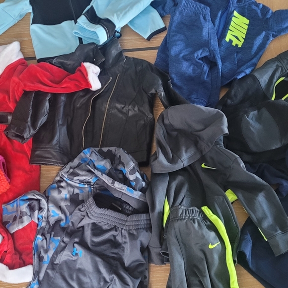 Matching Sets 12mo - Picture 6 of 6